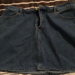 Denim skirt (never worn)
